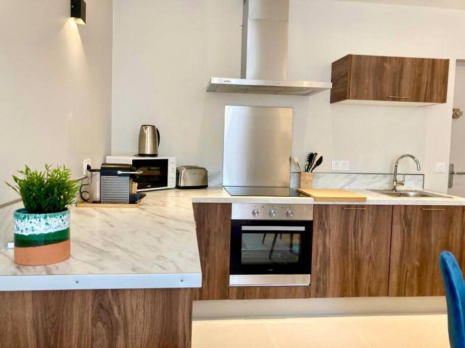 Le Palm Appartement Elegant & Design En Bord Riviere Collobrières Εξωτερικό φωτογραφία